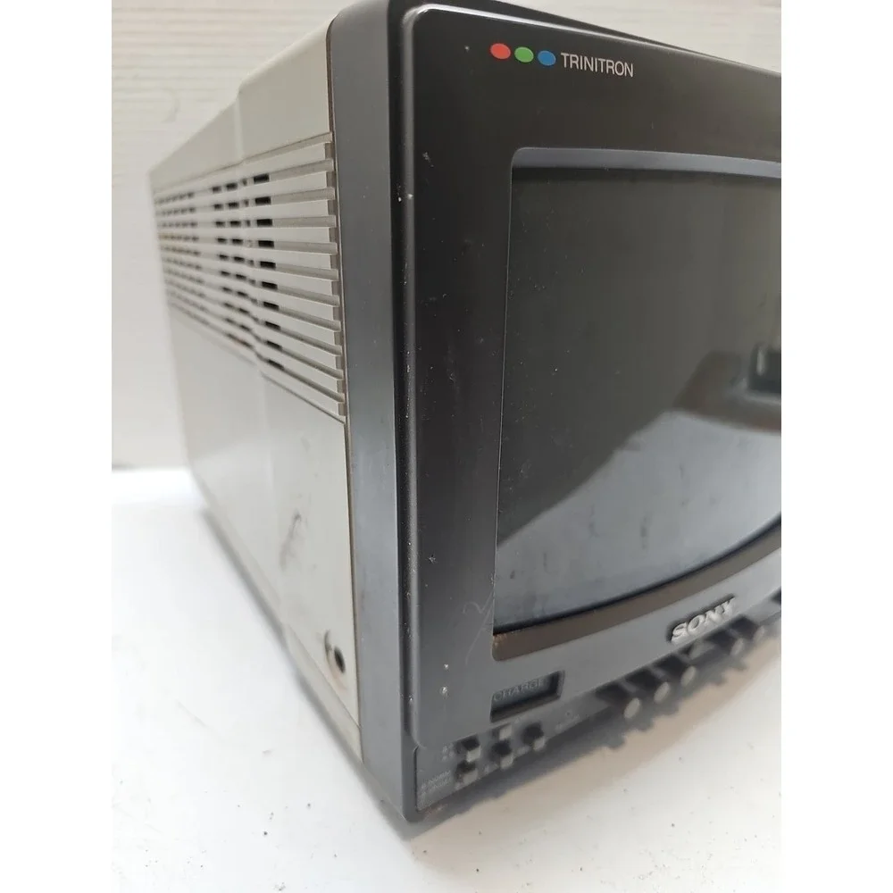 VINTAGE SONY PVM-9020ME COLOUR TRINITRON MONITOR RETRO GAMING (For Parts) #2